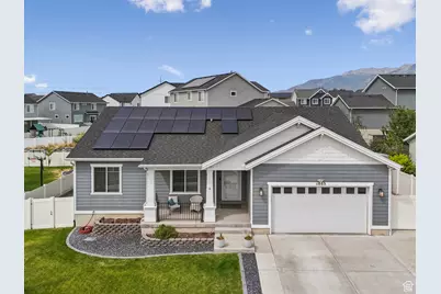 1033 E Bigelow Ave, Layton, UT 84040 - Photo 1