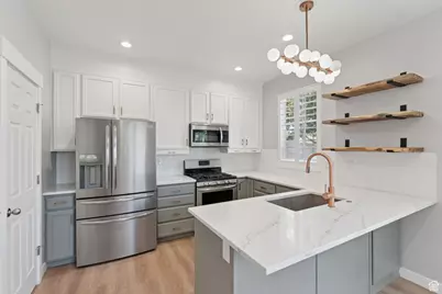 1074 Allington Dr, North Salt Lake, UT 84054 - Photo 1