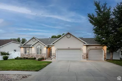 229 E 1450 S, Kaysville, UT 84037 - Photo 1