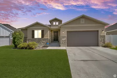 2462 N Hooded Crane Cir W, Clinton, UT 84015 - Photo 1