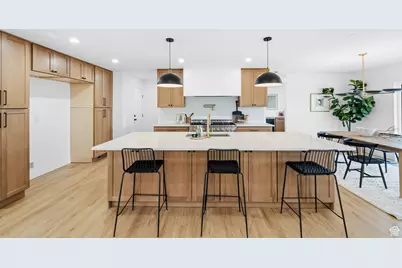 2523 E Oak Grove Dr, Sandy, UT 84092 - Photo 1