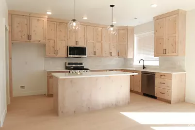 282 W 510 N, Smithfield, UT 84335 - Photo 2