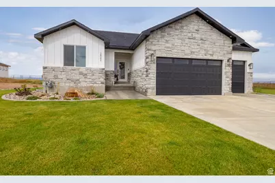 2443 E 5000 S, Vernal, UT 84078 - Photo 1