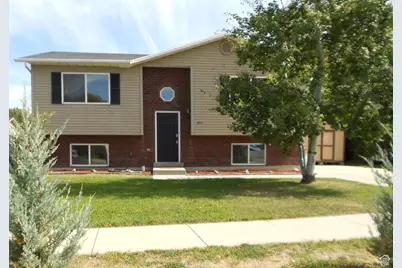 874 Riverwood Dr, Logan, UT 84321 - Photo 1