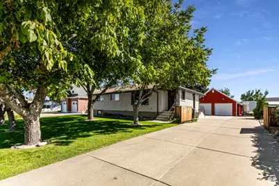 1108 N 1500 W, Clinton, UT 84015 - Photo 1