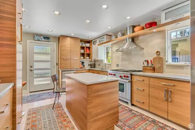 2035 E Ribbon Ln, Holladay, UT 84117 - Photo 1