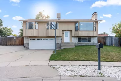 4624 S Harrisonwood Cir W, West Valley, UT 84119 - Photo 1