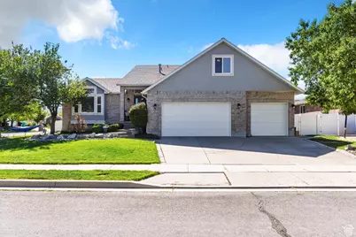 429 W 1050 N, Centerville, UT 84014 - Photo 1