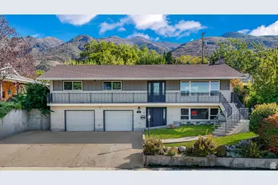 952 N Kingswood Rd, Kaysville, UT 84037 - Photo 1