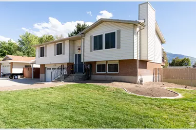 1422 E Winterwood Cir, Sandy, UT 84092 - Photo 1