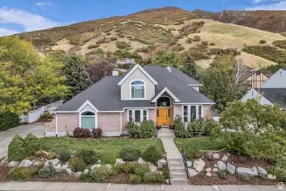 8027 S Top Of The World Dr, Cottonwood Heights, UT 84121 - Photo 1