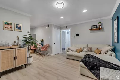 2070 E 3335 S #32, Salt Lake City, UT 84109 - Photo 1