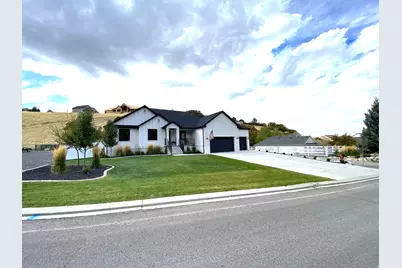 319 N Loafer Canyon Rd, Elk Ridge, UT 84651 - Photo 1