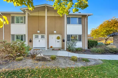 825 E Three Fountains Cir #16, Murray, UT 84107 - Photo 1