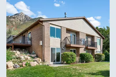 4755 S Wallace Ln, Holladay, UT 84117 - Photo 1