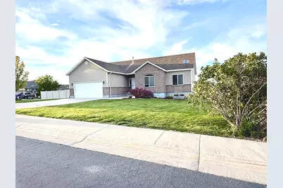 206 W 4130 S, Vernal, UT 84078 - Photo 1