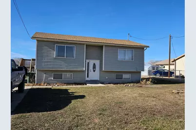 160 S Center St, Wellington, UT 84542 - Photo 1