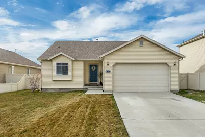 4313 N Saddle Horn Dr, Eagle Mountain, UT 84005 - Photo 1