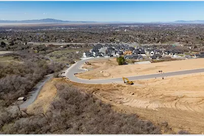 1423 N Stone House E #403, Kaysville, UT 84037 - Photo 12
