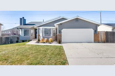 11062 S Sandy Dunes Dr E, Sandy, UT 84094 - Photo 1