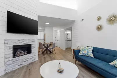 2270 E 4500 S #7C, Holladay, UT 84117 - Photo 1