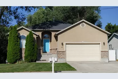 457 N Center St, Lehi, UT 84043 - Photo 1