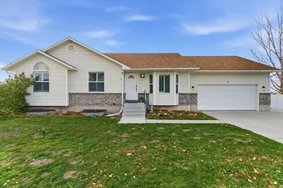 88 S Orchard Ln E, Grantsville, UT 84029 - Photo 1