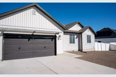 214 W Williams Ln, Grantsville, UT 84029 - Photo 1