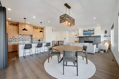 657 E Vandalay Ln S, Draper, UT 84020 - Photo 1