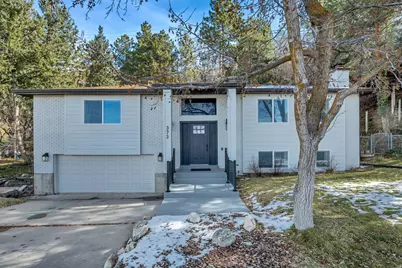 373 S Eastoaks Dr, Fruit Heights, UT 84037 - Photo 1