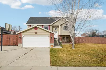 4952 W Robin Hill Rd S, West Jordan, UT 84081 - Photo 1