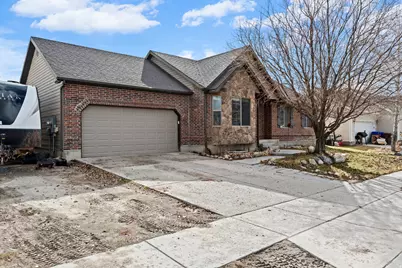 2146 E Shadow Dr S, Eagle Mountain, UT 84005 - Photo 1