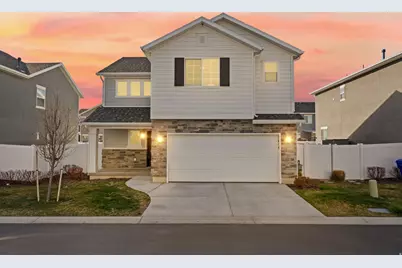 1614 W Parkview Dr, Syracuse, UT 84075 - Photo 1
