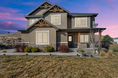 2551 E Patriot Dr, Eagle Mountain, UT 84005 - Photo 1