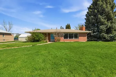 180 W 300 N, Hyrum, UT 84319 - Photo 1