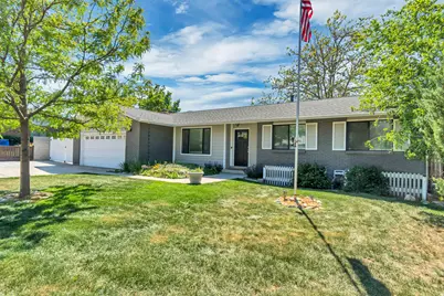 7152 S 2740 E, Cottonwood Heights, UT 84121 - Photo 1