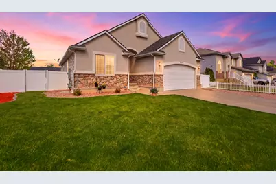 1379 N 2530 W, Clinton, UT 84015 - Photo 1