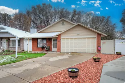 1077 E Deerwalk Ln S, Ogden, UT 84404 - Photo 1