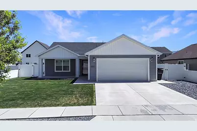 880 N 900 W, Tremonton, UT 84337 - Photo 1