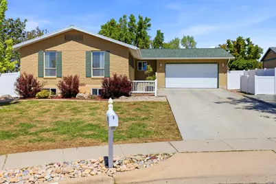 441 S 925 E, Kaysville, UT 84037 - Photo 1