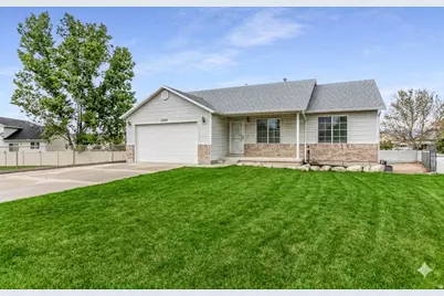 3528 W Crab Apple Cir, Taylorsville, UT 84129 - Photo 1