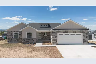 527 N 100 W, Hyde Park, UT 84318 - Photo 1