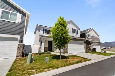 3233 S Burkhill Ln, Syracuse, UT 84075 - Photo 1