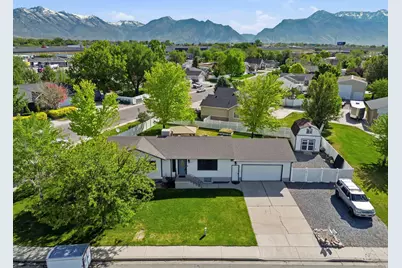 1438 N Trinnaman Ln W, Lehi, UT 84043 - Photo 1