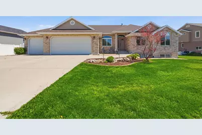 1429 Flint Meadow Dr, Kaysville, UT 84037 - Photo 1