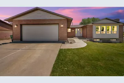 2902 N 725 W, Layton, UT 84041 - Photo 1