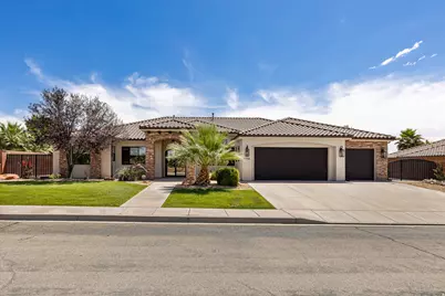 1752 N Wellington St, Washington, UT 84780 - Photo 1