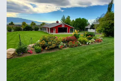 1075 Grandview Dr, Providence, UT 84332 - Photo 1