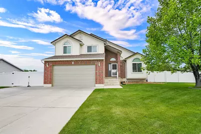 2334 N 2350 W, Clinton, UT 84015 - Photo 1