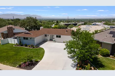 2353 E Cinnabar Ln S, Cottonwood Heights, UT 84121 - Photo 1